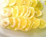 輪切りが可愛い♪レモンのはちみつ漬け作り方1写真