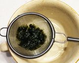 簡単♪離乳食中期〜 海苔とゴマのスープ作り方1写真
