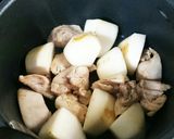ほんのりごま油♪白かぶと鶏ももの香ばし煮作り方3写真