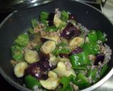 豚ひき肉・茄子・ししとうの味噌炒め作り方5写真