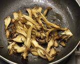 舞茸とトマトのにんにくドレッシング炒め作り方4写真