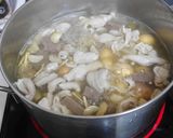 簡単！美味しい豚モツと鶏キンカンの煮込み作り方9写真