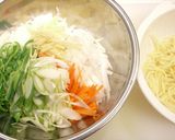 ☆千切り野菜たっぷり焼きそば〜生姜風味☆作り方1写真