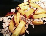 秋♥旬の薩摩芋と鶏ひき肉のピリ辛炒め作り方5写真