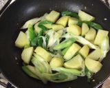 じゃがいもとイカのコチジャン炒め作り方3写真