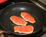 信州サーモンのムニエル　トマトソース仕上作り方3写真