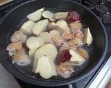 鶏肉とさつまいもとこんにゃく煮　作り方4写真
