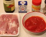 簡単！パプリカ風味 鶏肉トマト煮込み作り方1写真