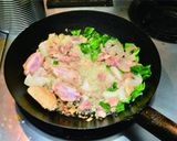 スペイン食堂の魚介と鶏肉のパエリア作り方1写真