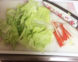 キャベツとかにかまの塩昆布炒め作り方1写真