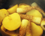 牛肉とじゃがいものほくほく煮物作り方5写真