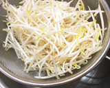 簡単5分でおつまみ＊ニラもやしのゴマ和え作り方1写真