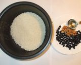 黒豆ご飯♪簡単時短！煮る手間なし炊飯器で作り方1写真