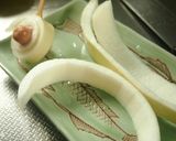 おでんの具に☆大根の皮deウィンナー巻き作り方1写真