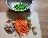 うどんで枝豆ちくわ人参のかき揚げ(๑´ڡ作り方1写真