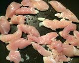 鶏ささみと豆苗のにんにく塩炒め作り方4写真