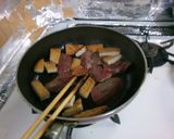 簡単 牛肉と さつま揚げのめんつゆ炒め！作り方3写真