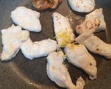 驚きの柔らかさ！鶏ムネ肉でゆず塩胡椒焼き作り方5写真