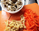 簡単！だし醤油だけで作る〜舞茸ごはん☆作り方1写真