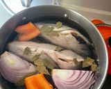 ロシア東欧料理/ ウハ　魚のスープ作り方2写真