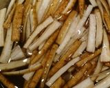 豚こま肉にんにくピリ辛きんぴら作り方1写真