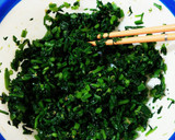 ほうれん草と春菊のごま和えーしょうが醤油作り方5写真