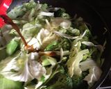 簡単！キャベツとブロッコリーの野菜炒め作り方3写真
