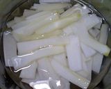 うどとアスパラと塩昆布のサラダ作り方3写真
