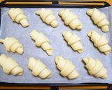 卵と牛乳♪簡単成形！バターロール☆塩パン作り方12写真