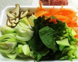 青梗菜とワンタンのスープそぼろ作り方1写真