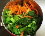 青梗菜とワンタンのスープそぼろ作り方5写真