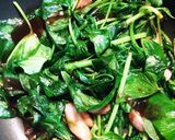 さつまいもの葉・茎とウインナーのソース炒作り方6写真