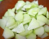 はやとうりとベーコンビッツの卵炒め作り方1写真