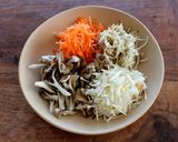 キノコとひき肉の簡単おいしい炊込みごはん作り方1写真