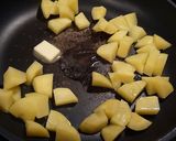 簡単安い旨い☆ガーリックバター醤油ポテト作り方2写真