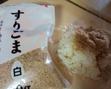 塩胡椒・花椒・ゴマ・チーズおにぎり๑´ڡ作り方3写真