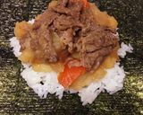 肉じゃがリメイク☆肉じゃがおにぎらず☆作り方3写真