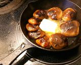スキレット秋の味覚！簡単バター焼き椎茸作り方8写真