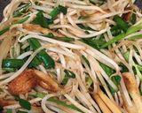 うちの定番☆もやしとニラのオイスター炒め作り方4写真