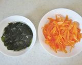 ヒラヒラ人参とワカメの中華サラダ作り方1写真