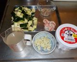 エビとズッキーニのオイルパスタ　塩辛いり作り方3写真