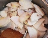 生姜たっぷり大根とミンチの煮物作り方2写真