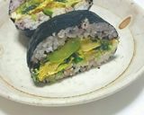 アボカドカレー風味卵焼きのおにぎらず作り方11写真
