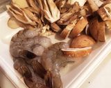 *海老ときのこトリオのアヒージョ*作り方1写真