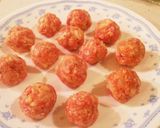 簡単で暖まる！白菜と肉団子の味噌スープ作り方3写真