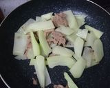 簡単！　大豆のお肉とはやとうりの炒め物作り方2写真