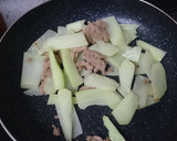 簡単！　大豆のお肉とはやとうりの炒め物作り方2写真