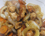 味がしみ込んだ鶏肉と玉ねぎと人参の炒め物作り方7写真