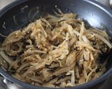 簡単☆大根消費！大根と塩昆布のごま油炒め作り方3写真