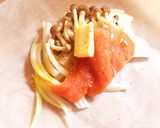 簡単！鮭のクッキングペーパー蒸し作り方1写真